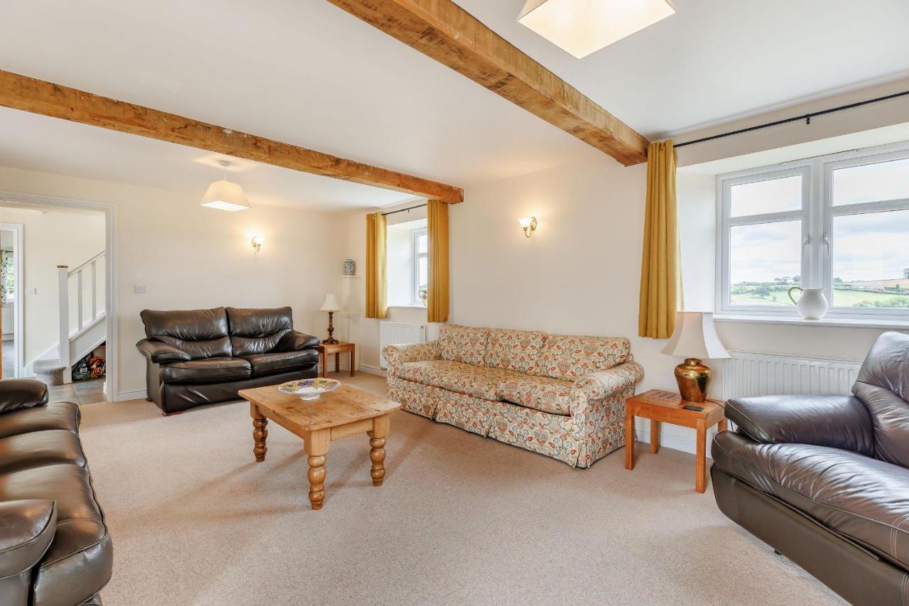 Wood Cottage Tenbury Exterior photo