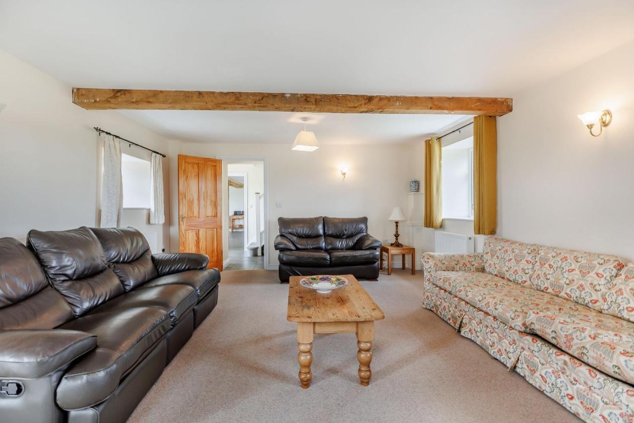 Wood Cottage Tenbury Exterior photo