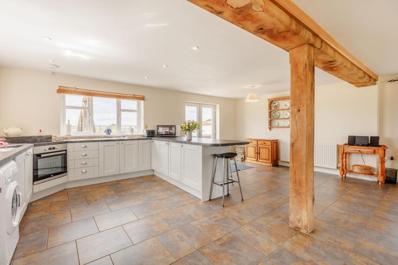 Wood Cottage Tenbury Exterior photo